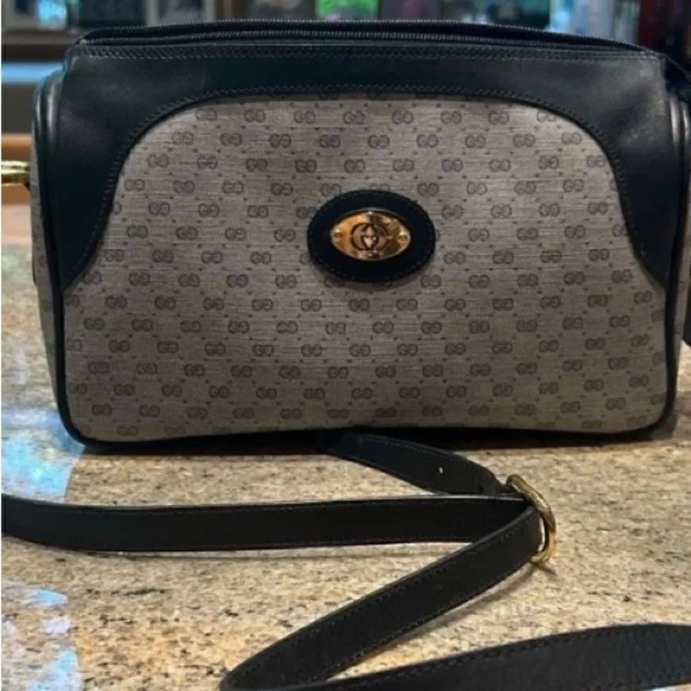 Gucci Vintage crossbody